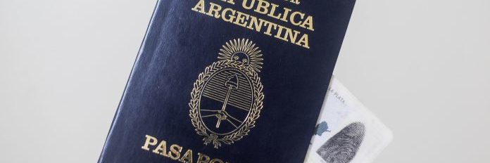 Pasaporte-y-DNI-1-696×463