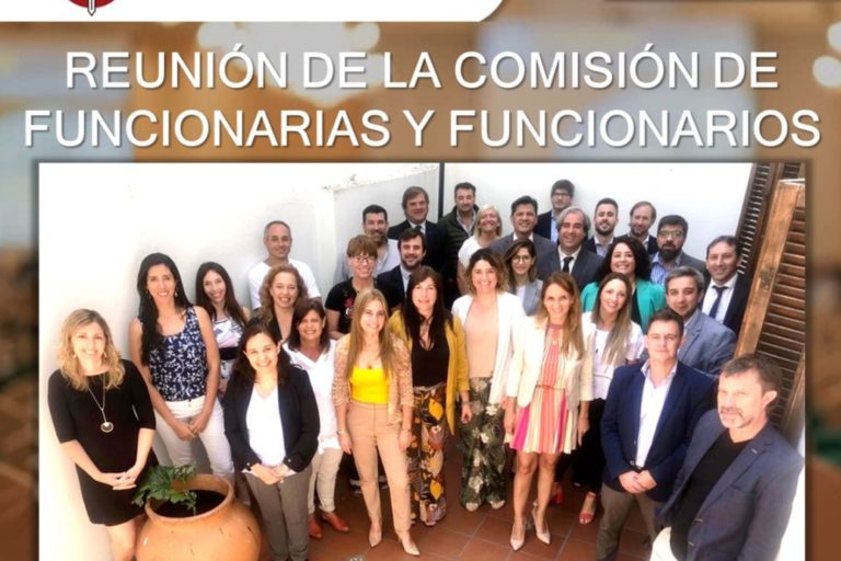 reunion de funcionarios-as moron