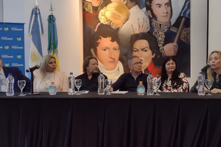 conmemoracion noche de las corbatas alcolumbre (6)